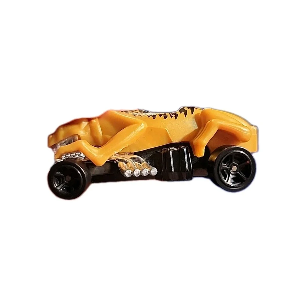 Gold Panther 2012 R7616 Hotwheels